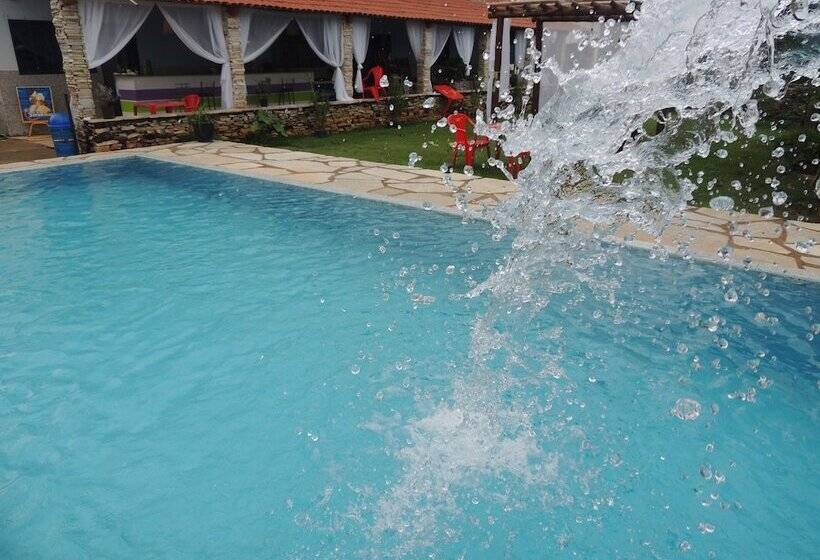 هتل Flor De Pequi Pousada