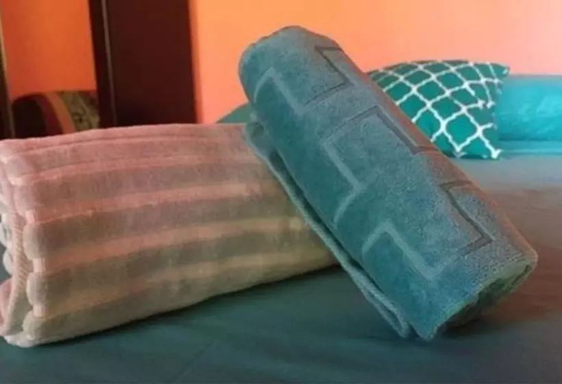 Hotelli Las Palmeras Beachfront