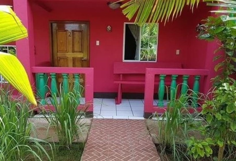 فندق Las Palmeras Beachfront