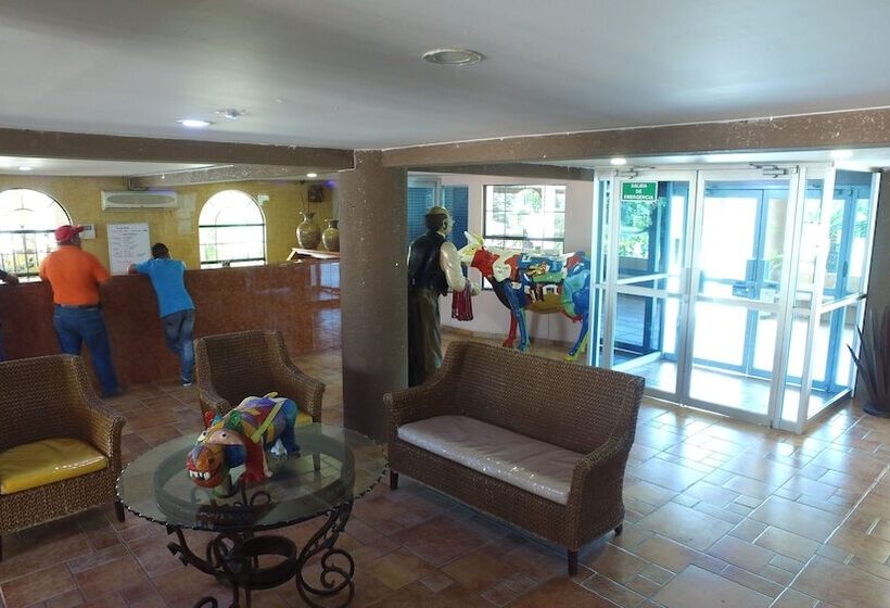 בית מלון כפרי Resort Mision Del Mar