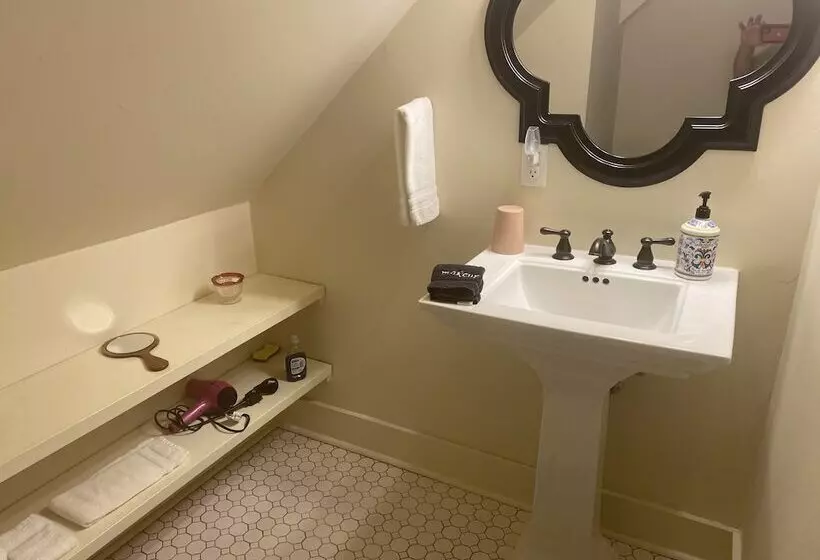 Janssen Park Place B&b