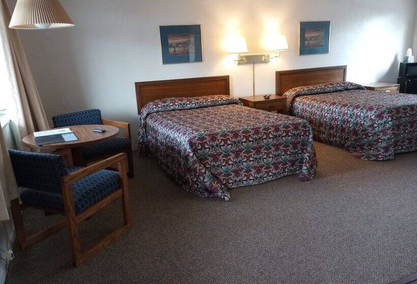 Мотель The Golden Inn