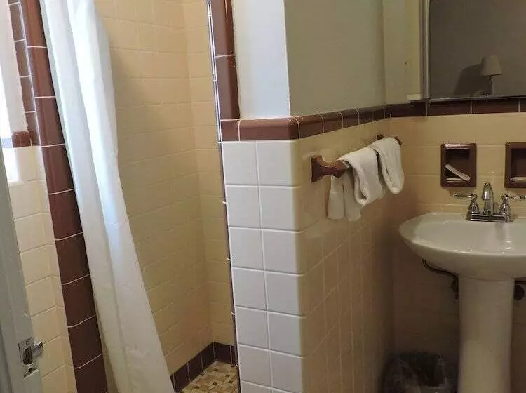 Motelli The Golden Inn