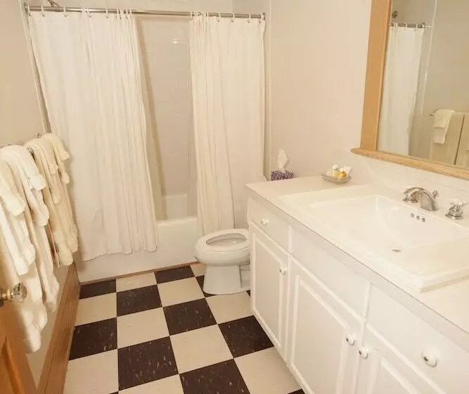 Majatalo Cameron House Inn