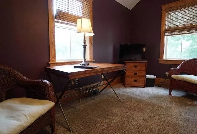 Majatalo Cameron House Inn