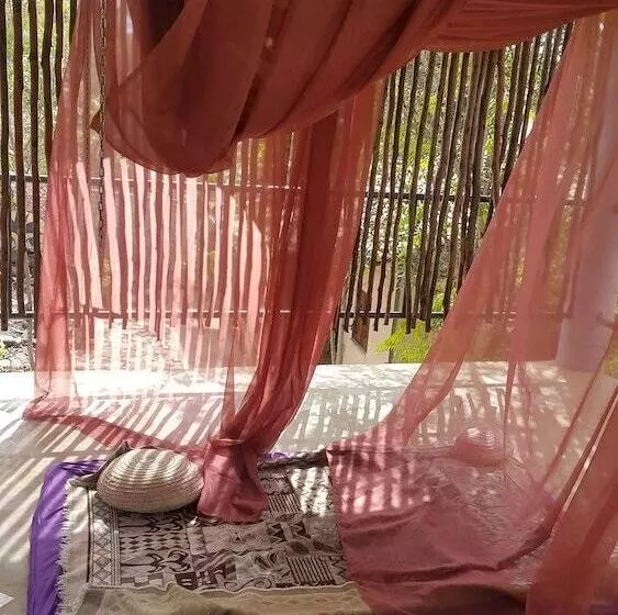 Majatalo Complexo Halley