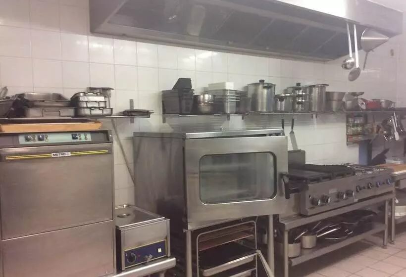 Majatalo Les Fleurs Bleues