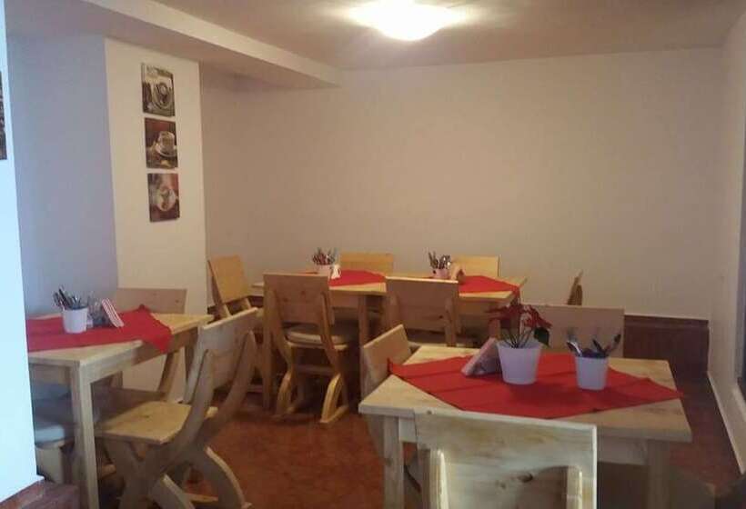 پانسیون Vila Aura