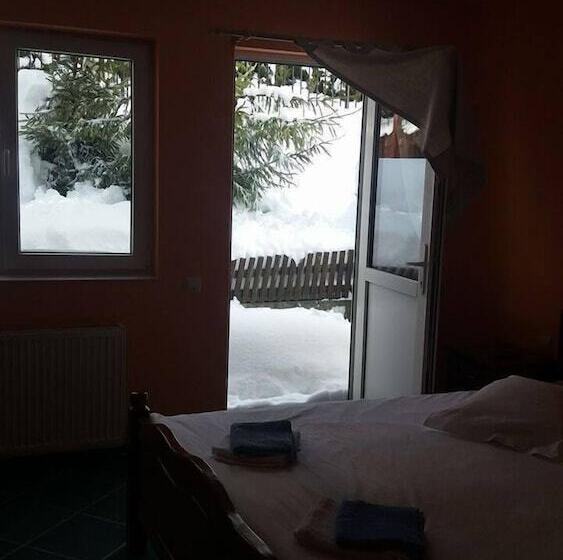 پانسیون Vila Aura