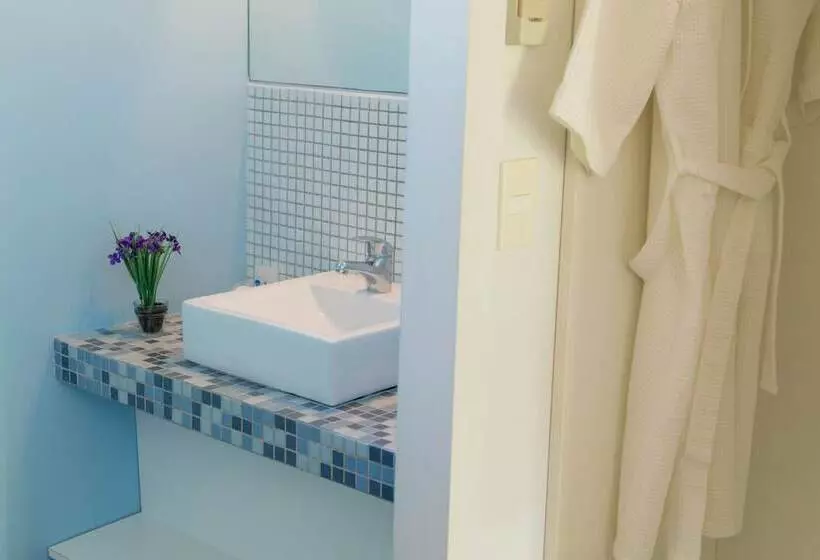 Undarius Hotel   Clothing Optional Hotel For Gay Men