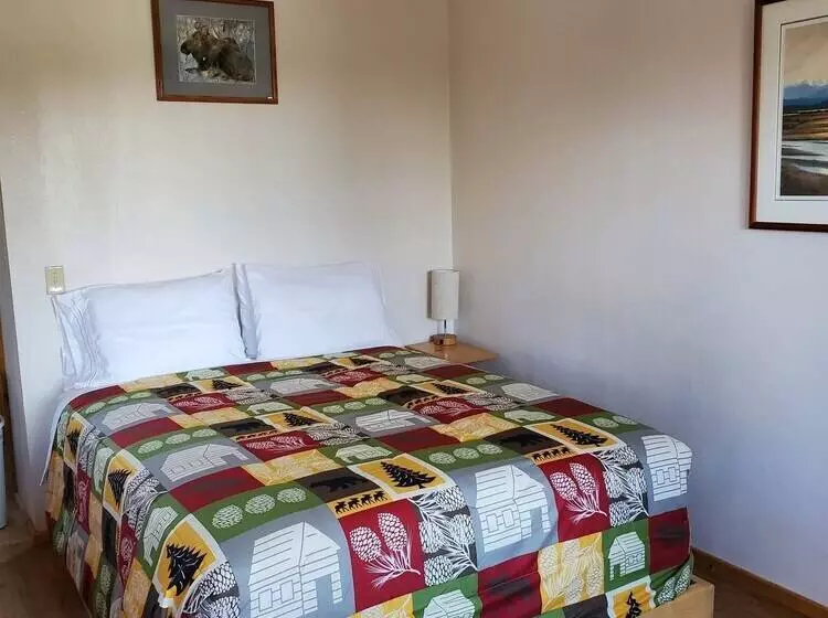 Alaskan Spruce Cabins