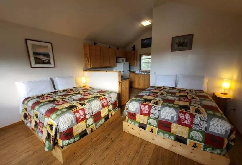 Alaskan Spruce Cabins