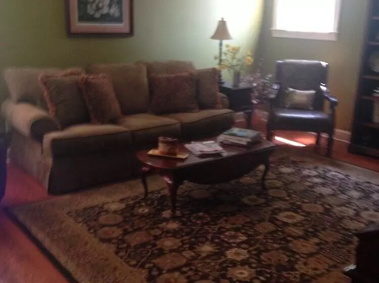 Aamiaismajoitus (B&B) Concord Inn