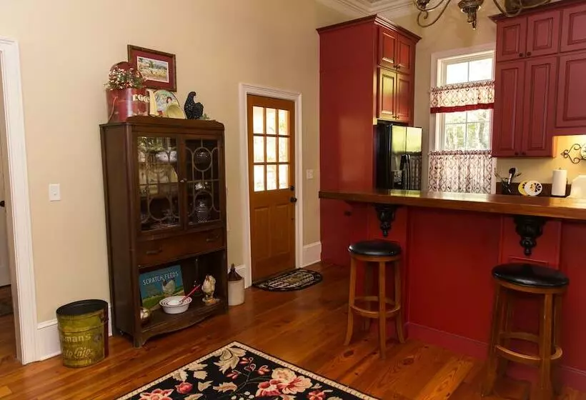 Aamiaismajoitus (B&B) Concord Inn