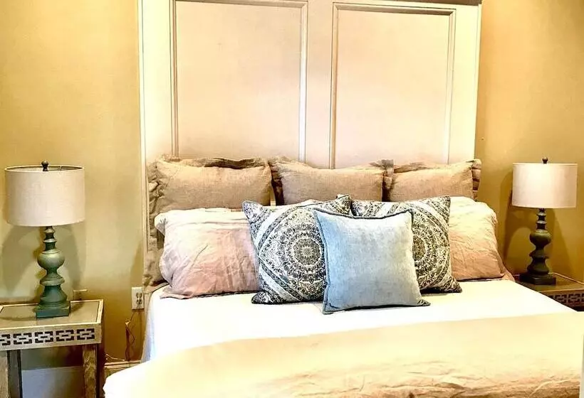 Aamiaismajoitus (B&B) Concord Inn