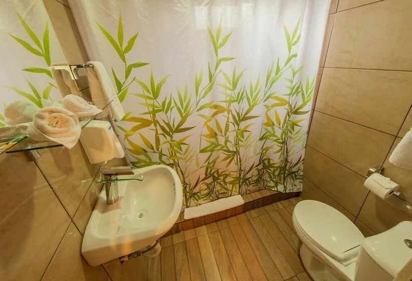 Freddys Place Bed And Breakfast