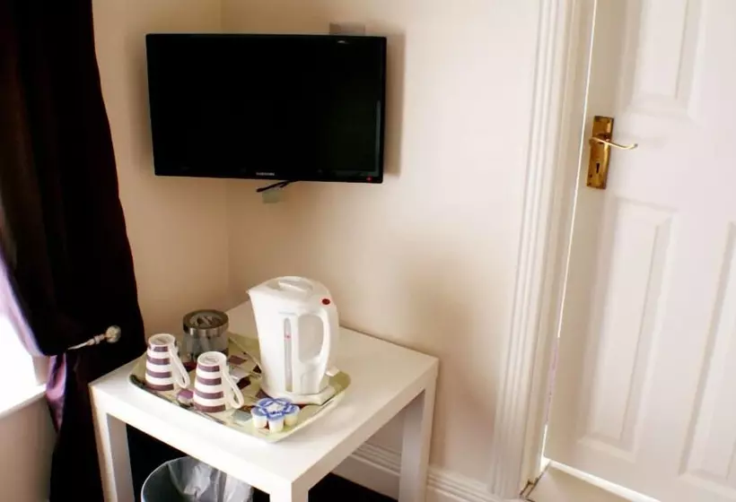 Eske Villa Bed & Breakfast
