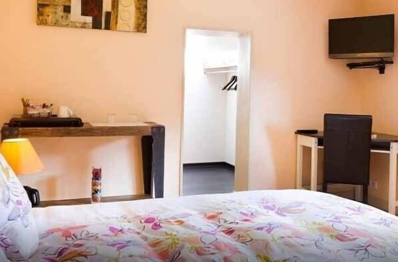 ベッドアンドブレックファースト La Pommeraie   Maison D Hôtes