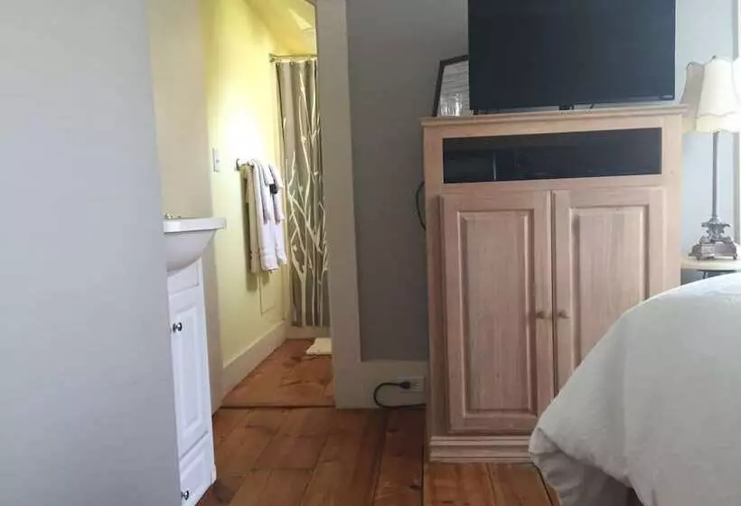 ベッドアンドブレックファースト Scotch Hill Inn