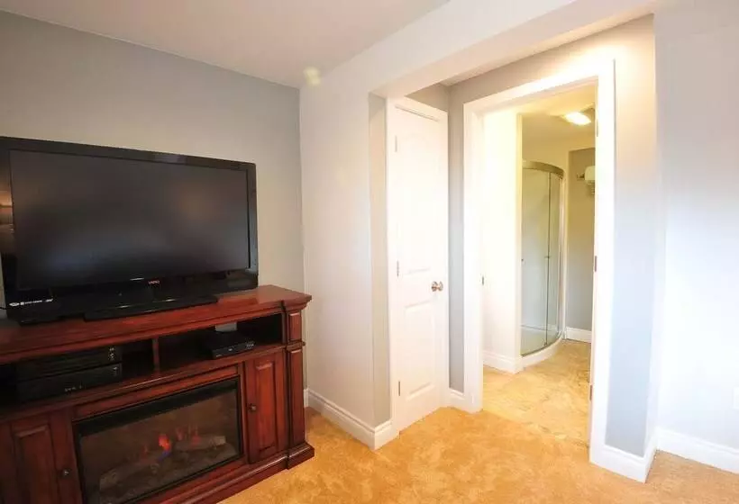 Cranky Crow Bed And Breakfast