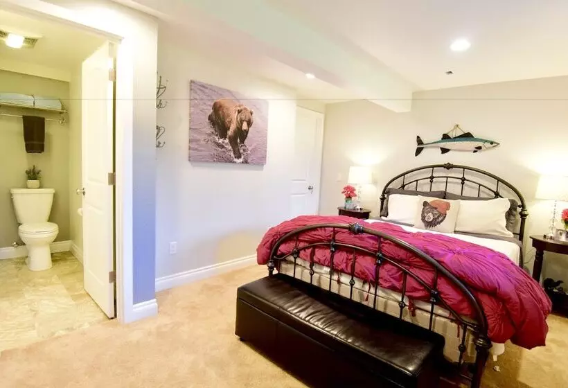 Cranky Crow Bed And Breakfast