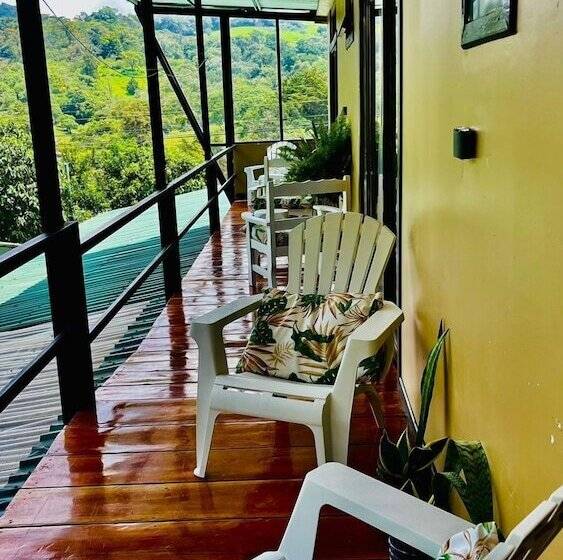 Freddys Place Bed And Breakfast