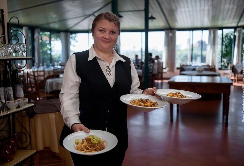 בית מלון כפרי Albergo Scilla