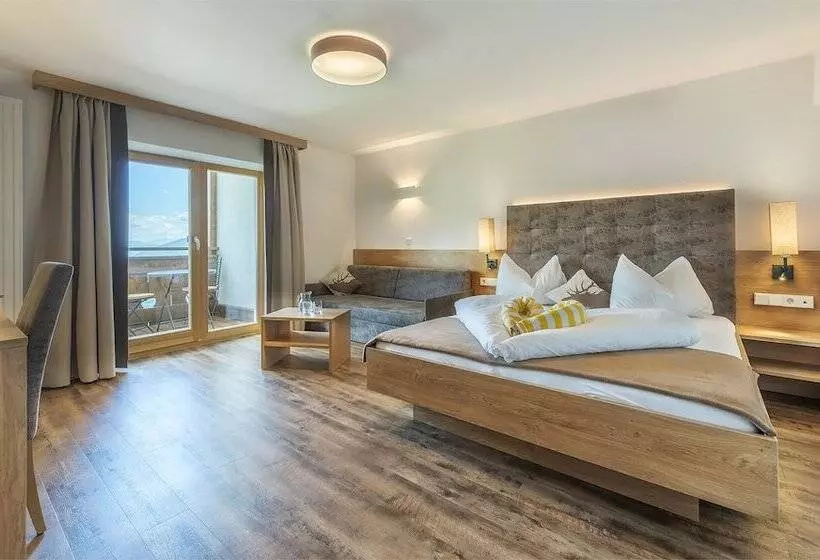 Hotelli Alpenfrieden