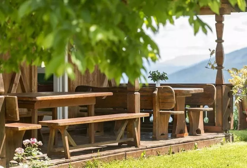 Hotelli Alpenfrieden