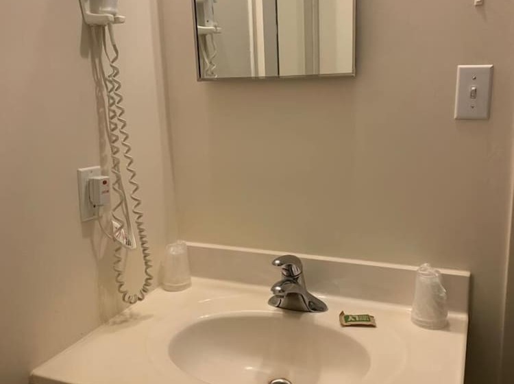 בית מלון כפרי Auberge Eldo Inn