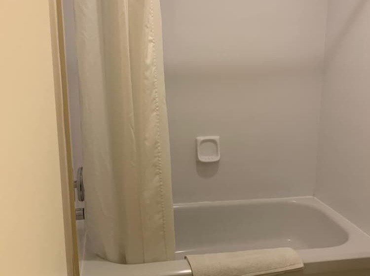 בית מלון כפרי Auberge Eldo Inn