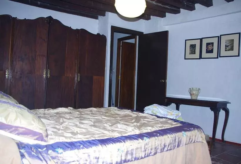 Hotelli Casa Rural Las Piedras