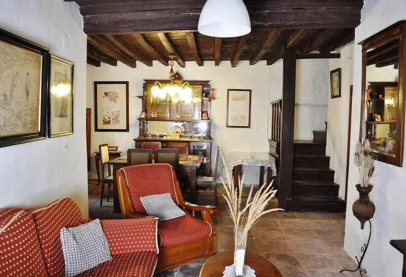 Hotelli Casa Rural Las Piedras