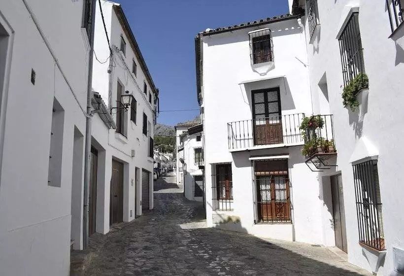 Hotelli Casa Rural Las Piedras