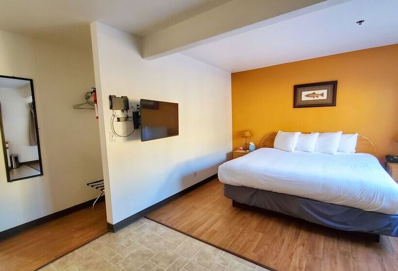 Отель Corral Creek Lodge