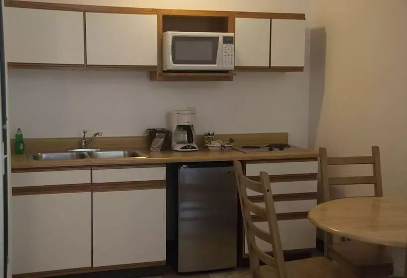 Hotelli Corral Creek Lodge