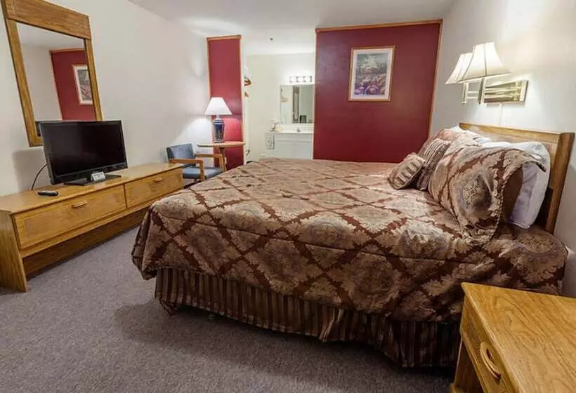 Hotelli Maggie Valley Creekside Lodge