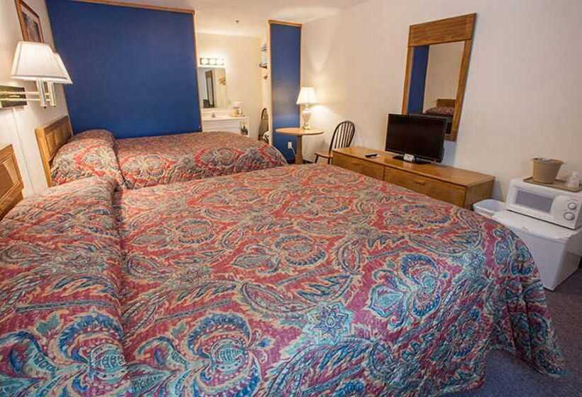 فندق Maggie Valley Creekside Lodge