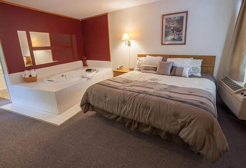 فندق Maggie Valley Creekside Lodge