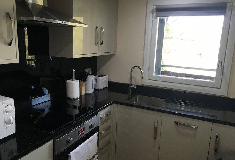 בית מלון כפרי Starlite Serviced Apartments