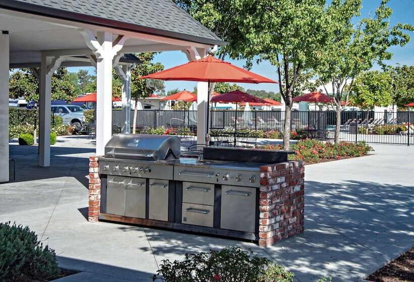 ホテル Vines Rv Resort