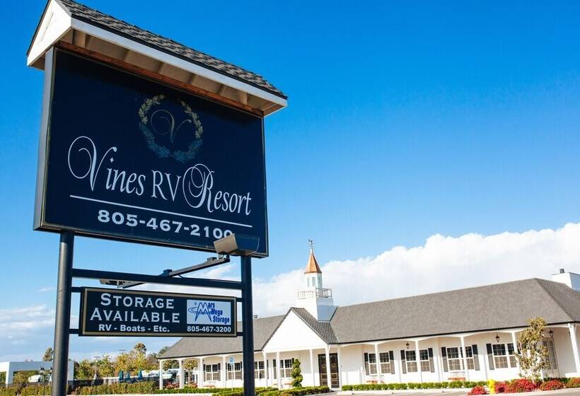 ホテル Vines Rv Resort
