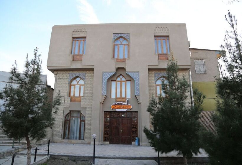 هتل Ziyobaxsh