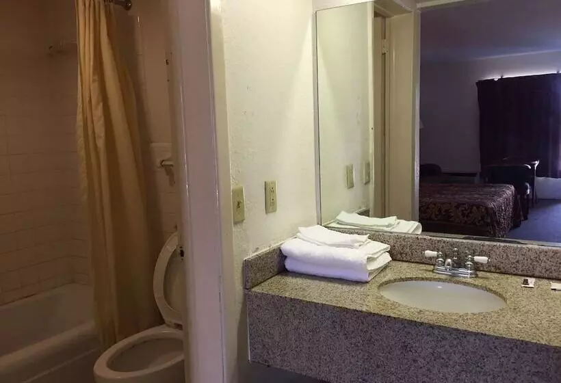 Motelli Ashburn Inn & Rv Park