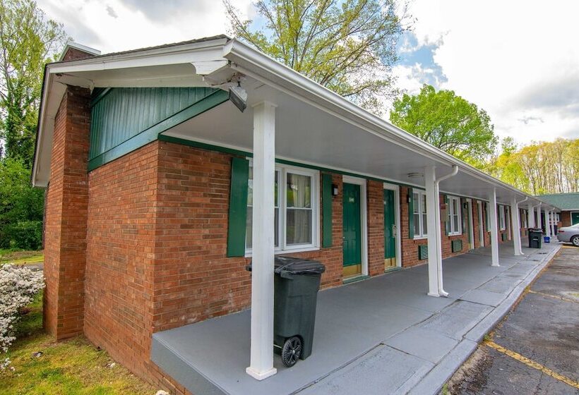 汽车旅馆  Eden Inn