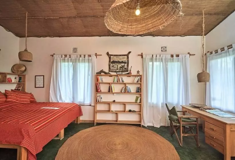 پانسیون Nature Homes   Africa Amini Life