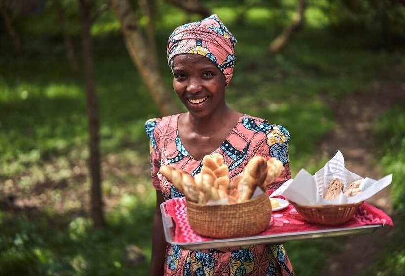 پانسیون Nature Homes   Africa Amini Life