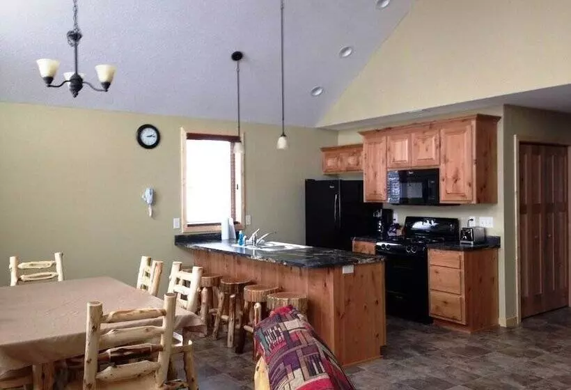 Lomakeskus Sportsman's Lodge