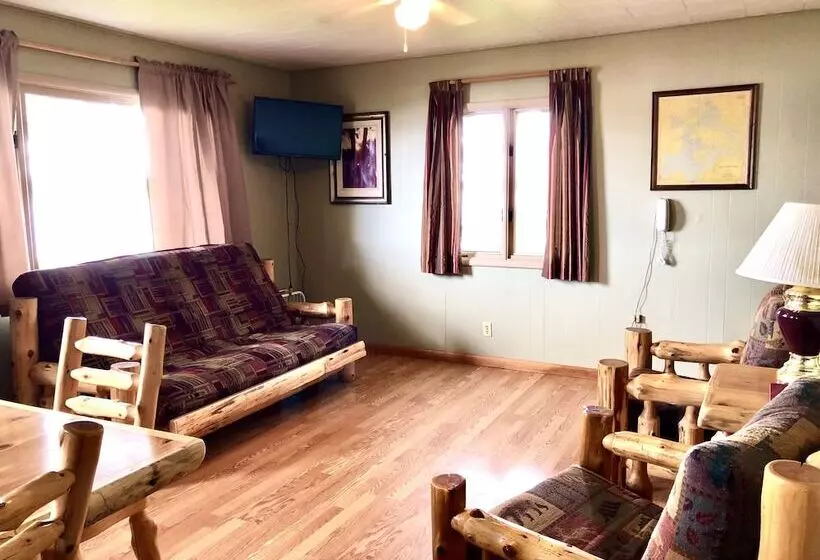 Lomakeskus Sportsman's Lodge