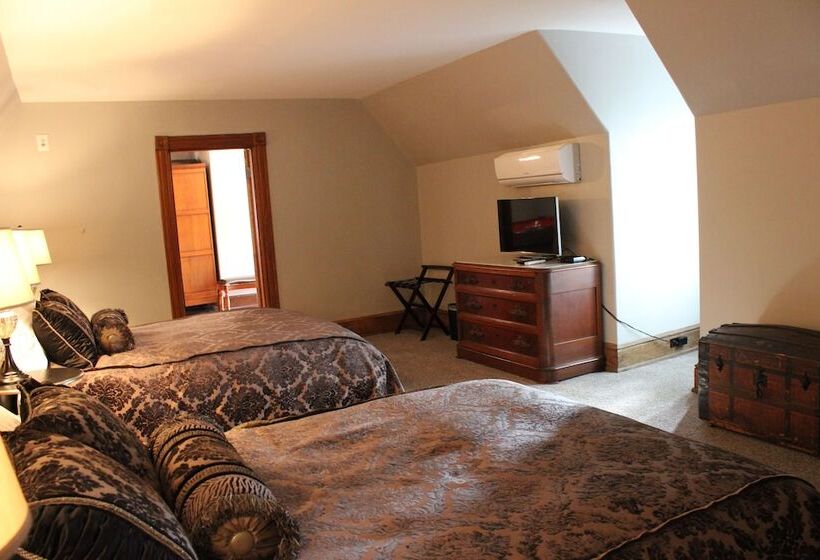 The Gage Mansion B&b